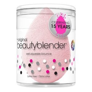 LIMITED EDITION BRAND NEW Light Pink beautyblender